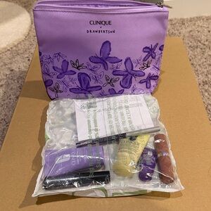 Clinique Travel Skincare Makeup Kit with Cosmetic Bag
